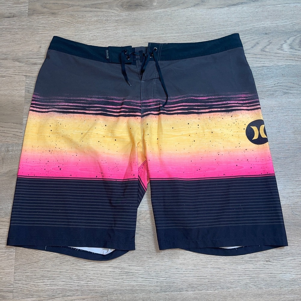 Hurley Phantom Board Shorts Mens Size 36 Sunset Stripe Swim Trunks Black Pink